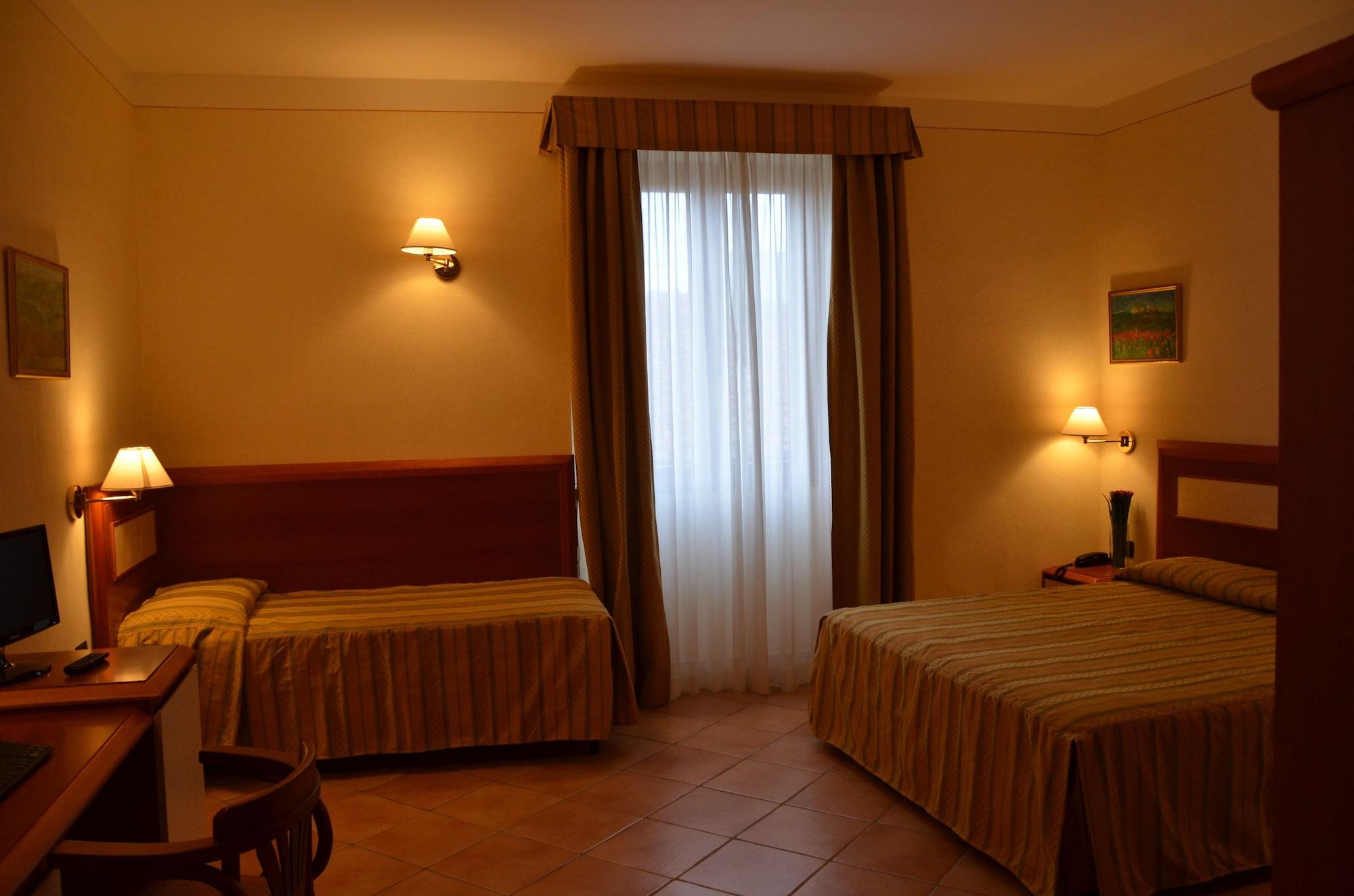 Mia Cara Hotel 3*