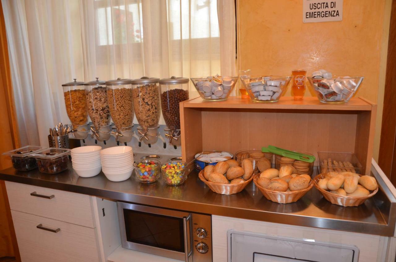 Mia Cara Hotel 3*